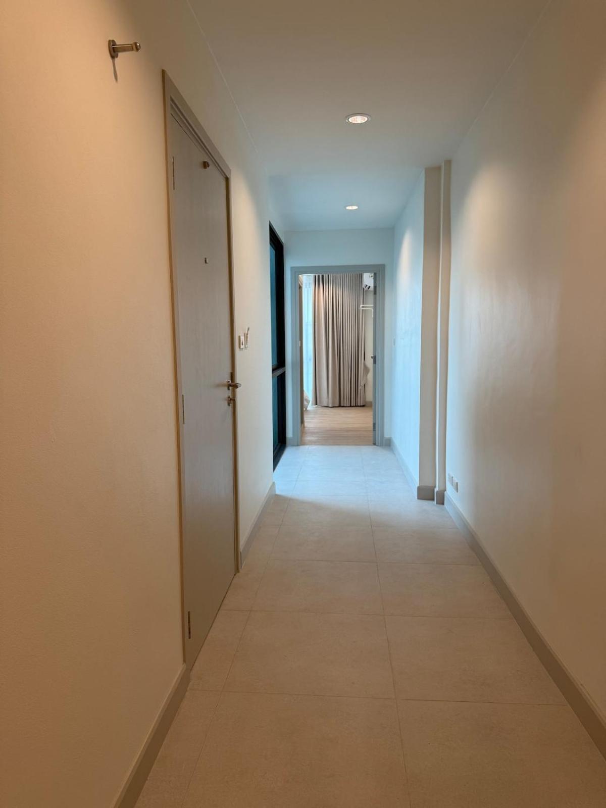 2 Bed & 2 Bath Suite, 3rd Floor Bangkok