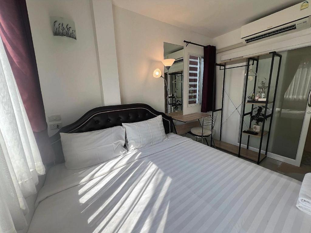 Hotel Ban Thungdang Housetel