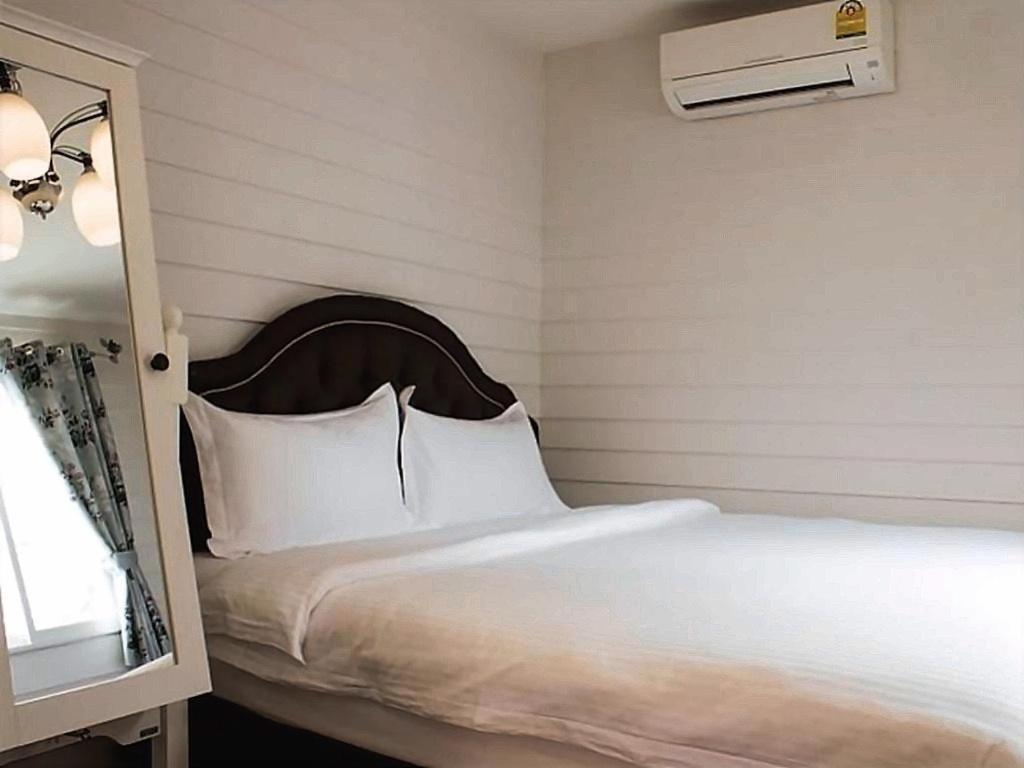 Ban Thungdang Housetel Hotel Bangkok