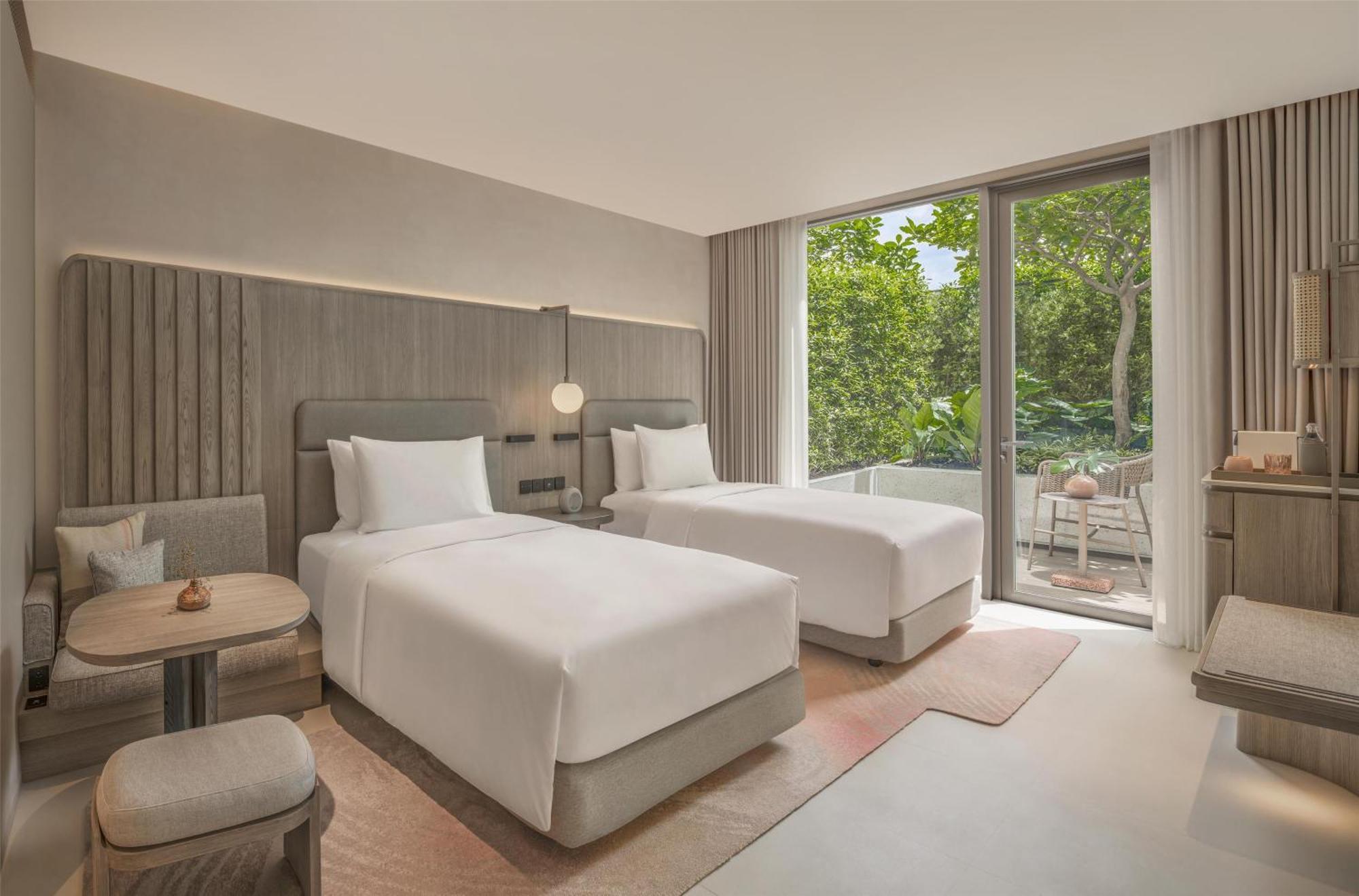Kromo Bangkok, Curio Collection By Hilton Hotel