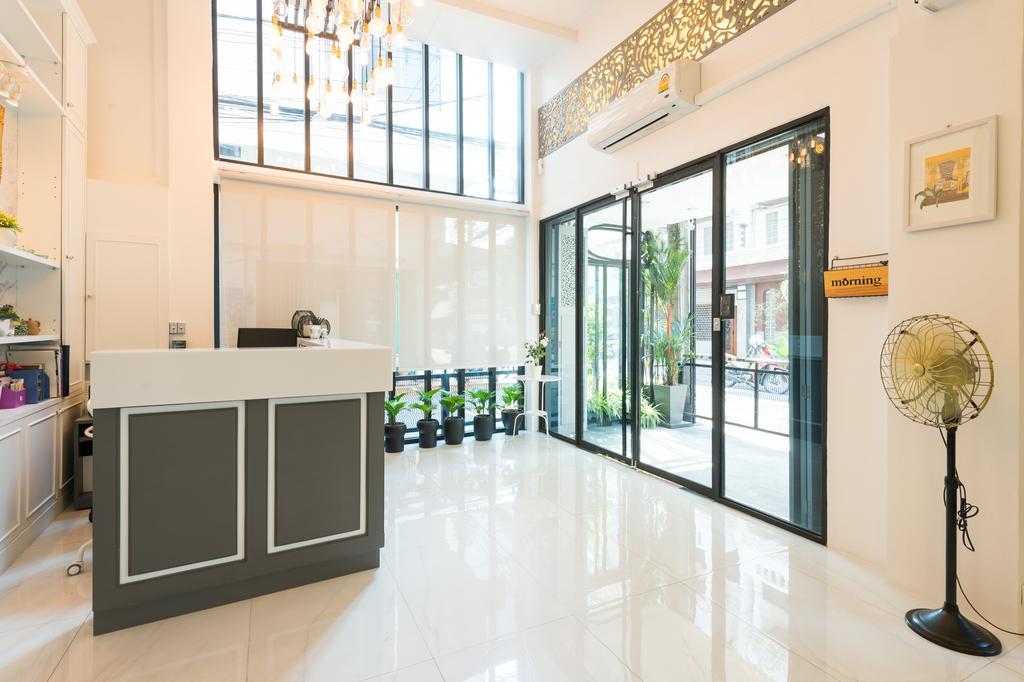 Khách sạn White Ivory 3*