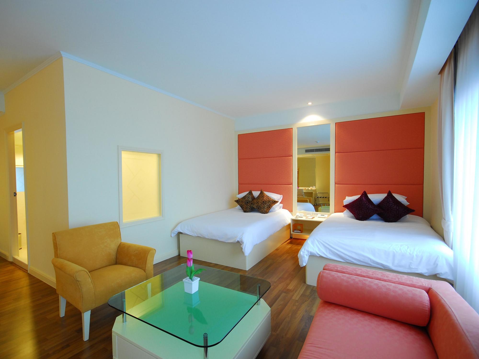 Hip Hotel 3*