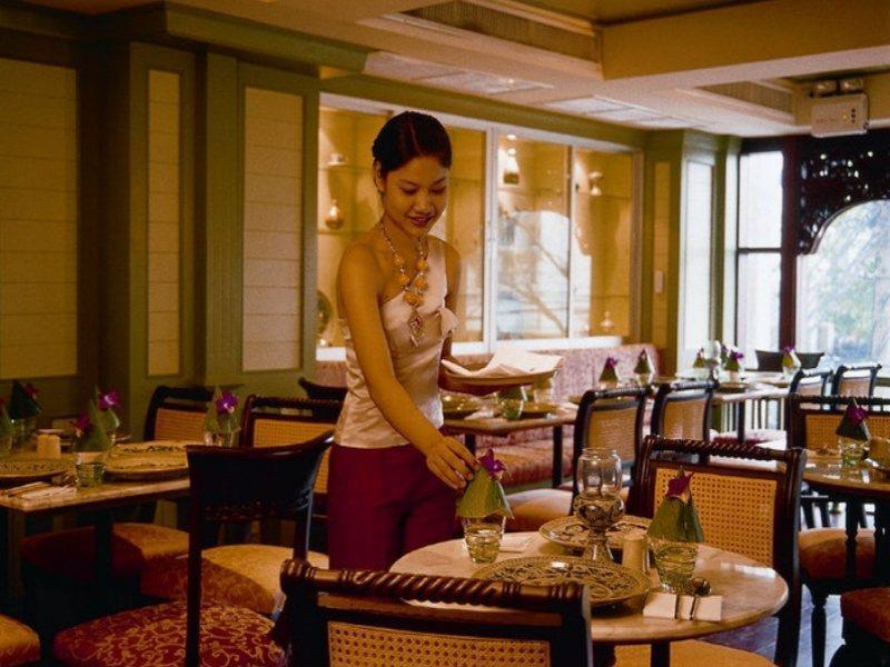 Khách sạn The Siam Heritage 4*