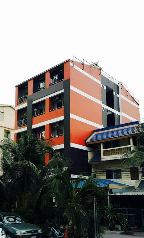 Guest house Popcorn House Ratchada
