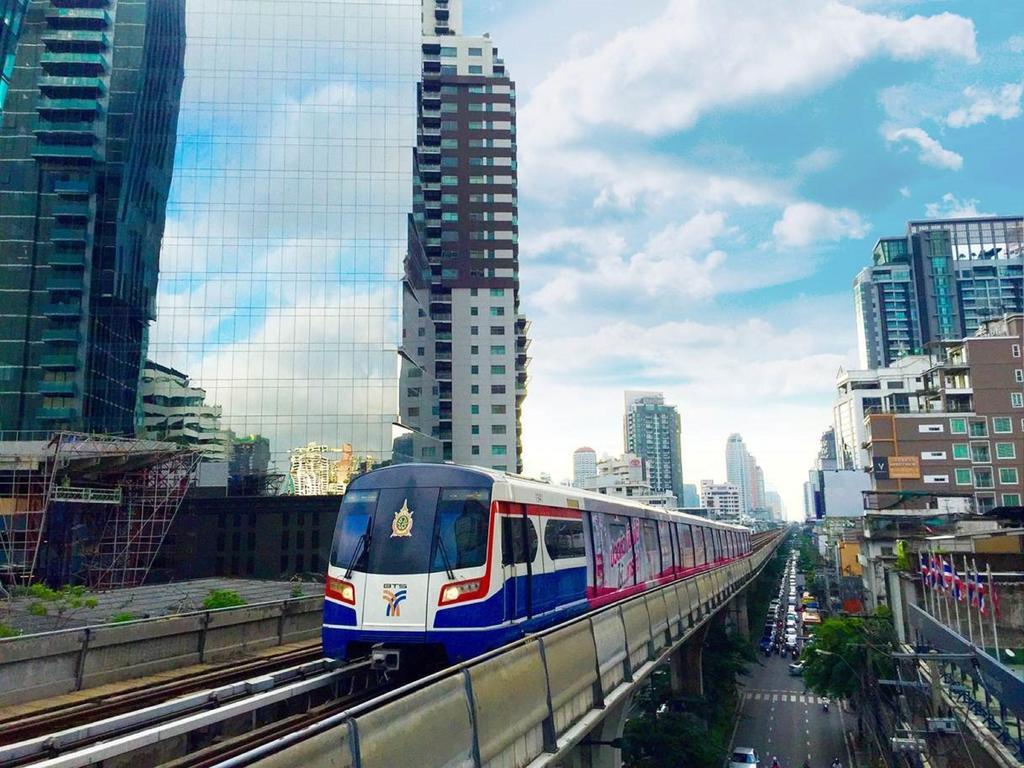 Skyview - Sukhumvit Hotel
