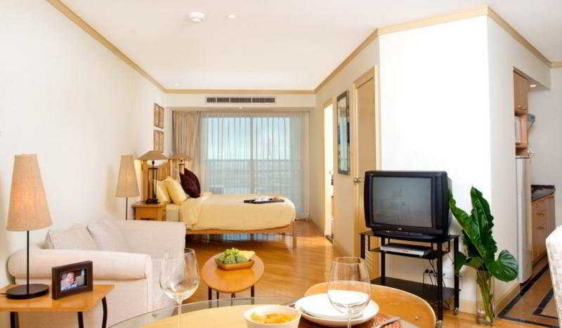 Riverfront Hotell 4*