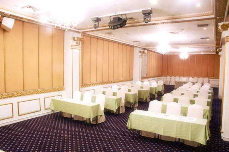 Ariston Hotell 4*