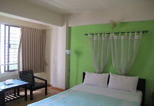 Hotell Crown Bts Nana 2*