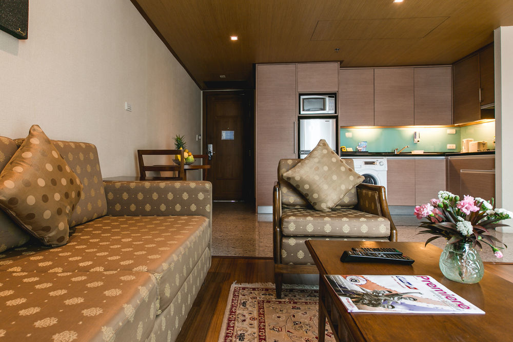 Adelphi Hotel Bangkok