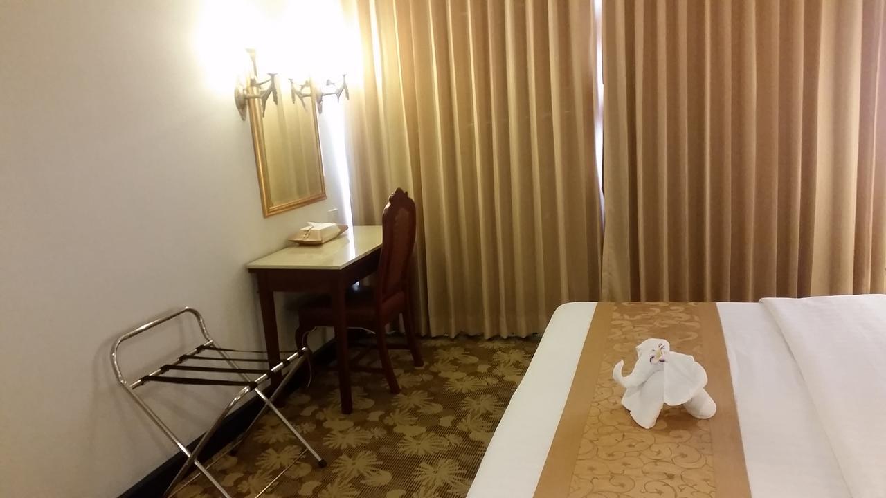 Ariston Hotell