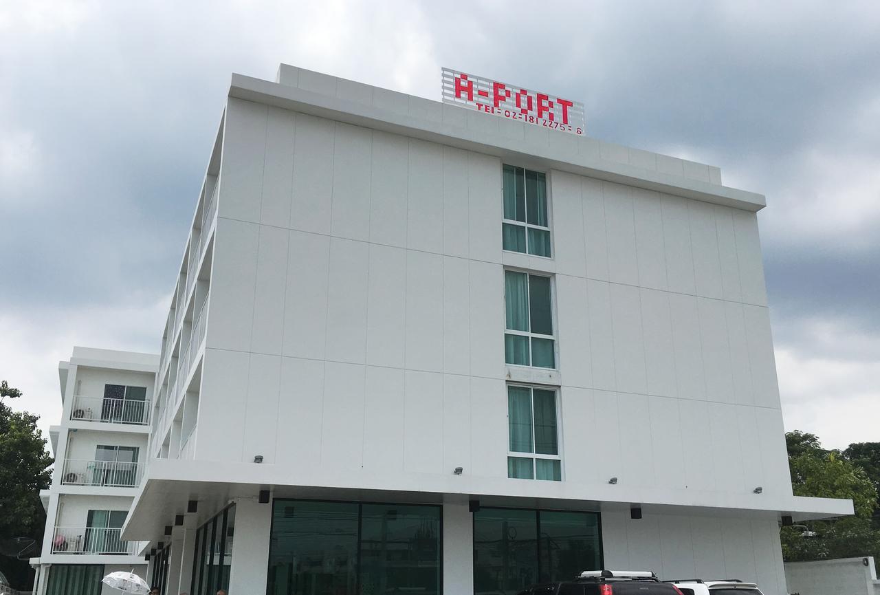 A-port Hotell 2*