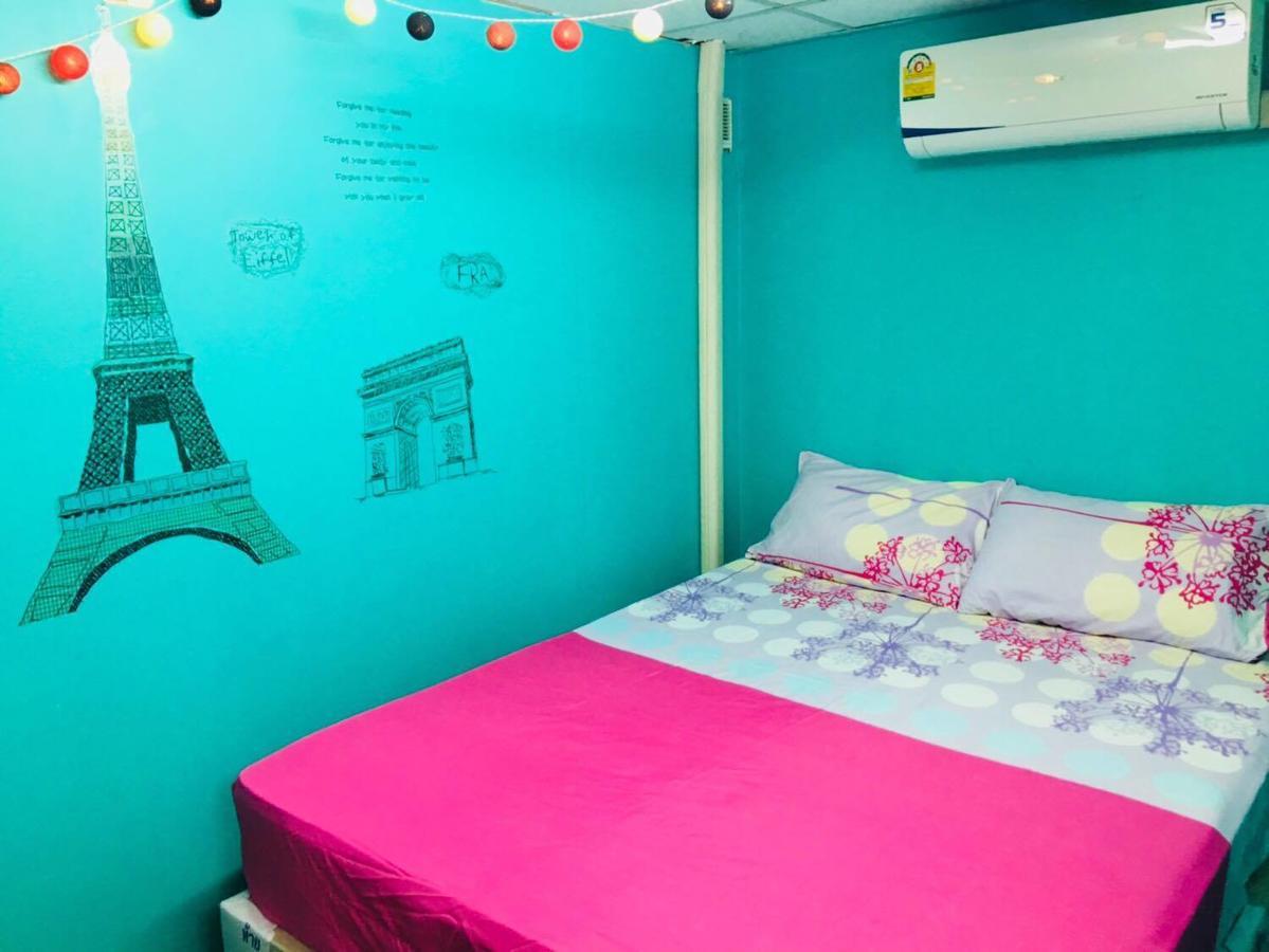 Vr Hostel