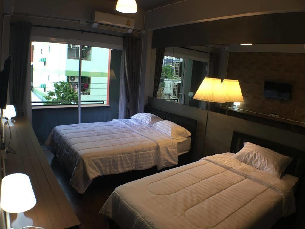Popcorn House Ratchada Guest house 2*