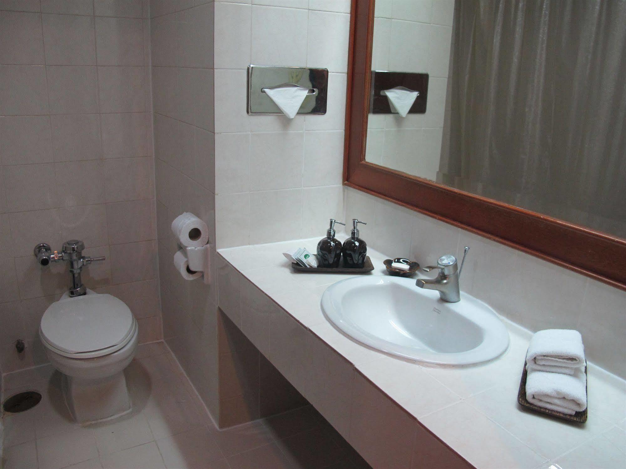 The Promenade 3*