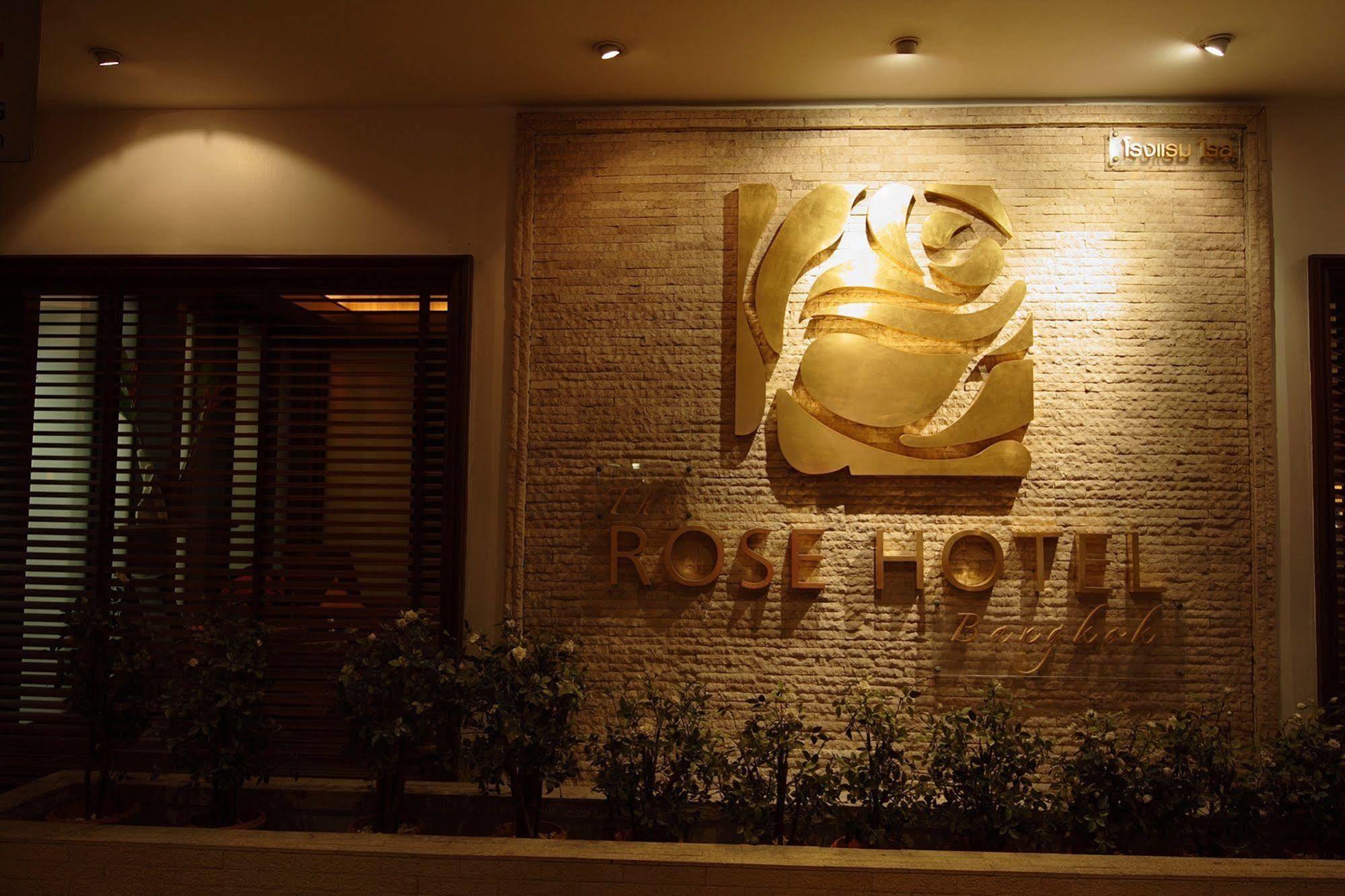 Rose 3*