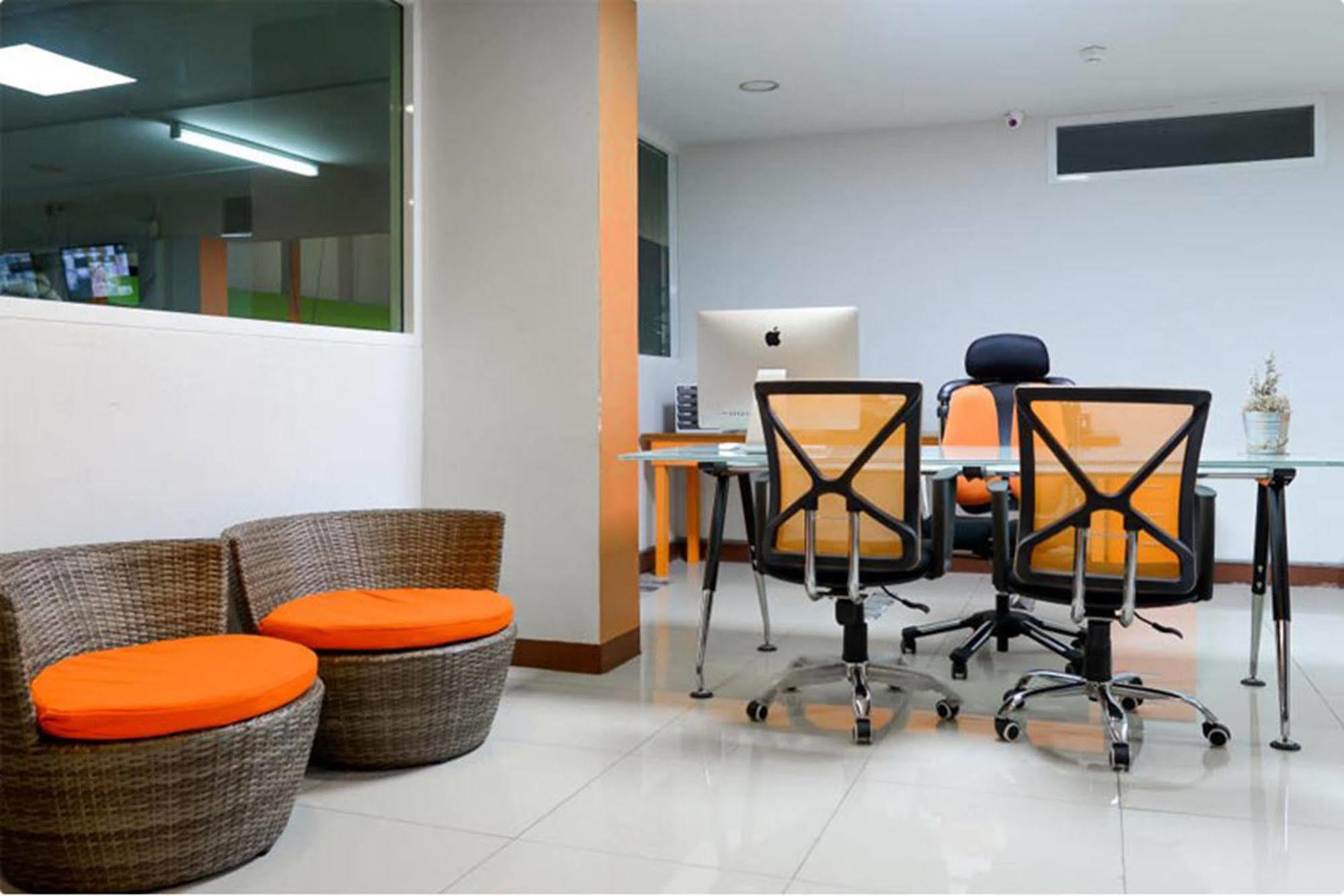 Hotell Oyo 460 Int Place Bangkok