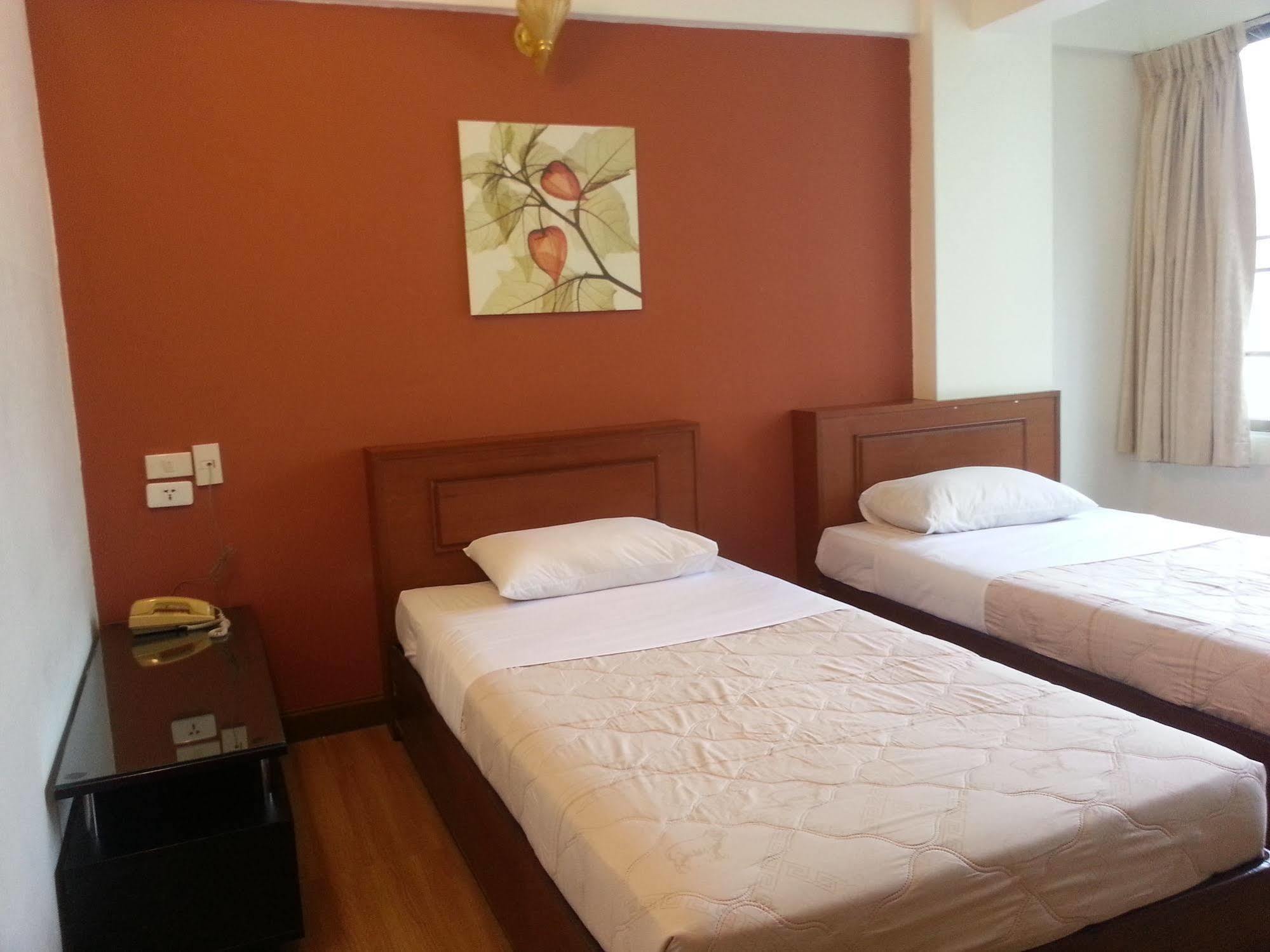 Hotell Crown Bts Nana Bangkok