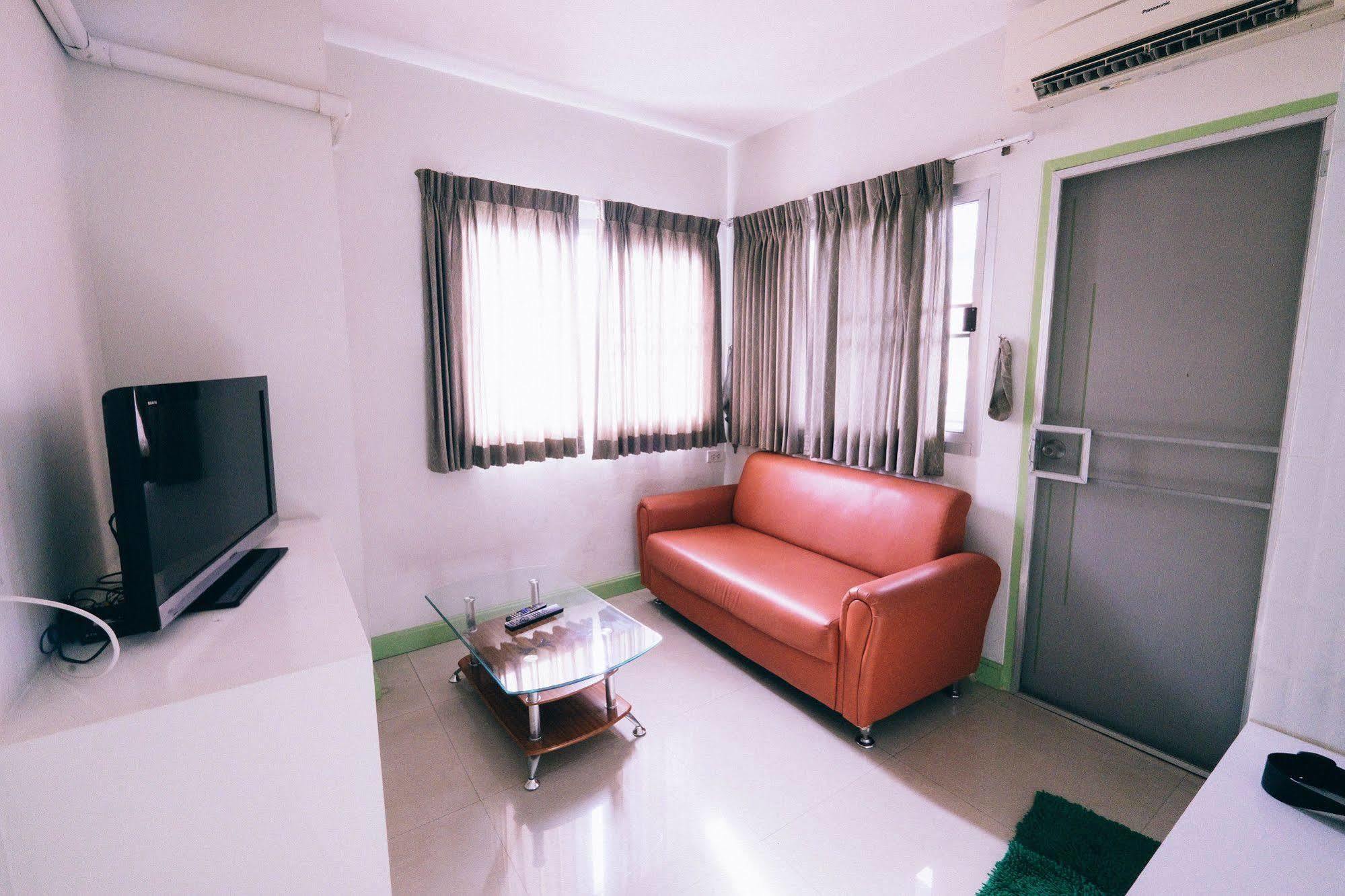 Locanda Golden On-nut Bangkok