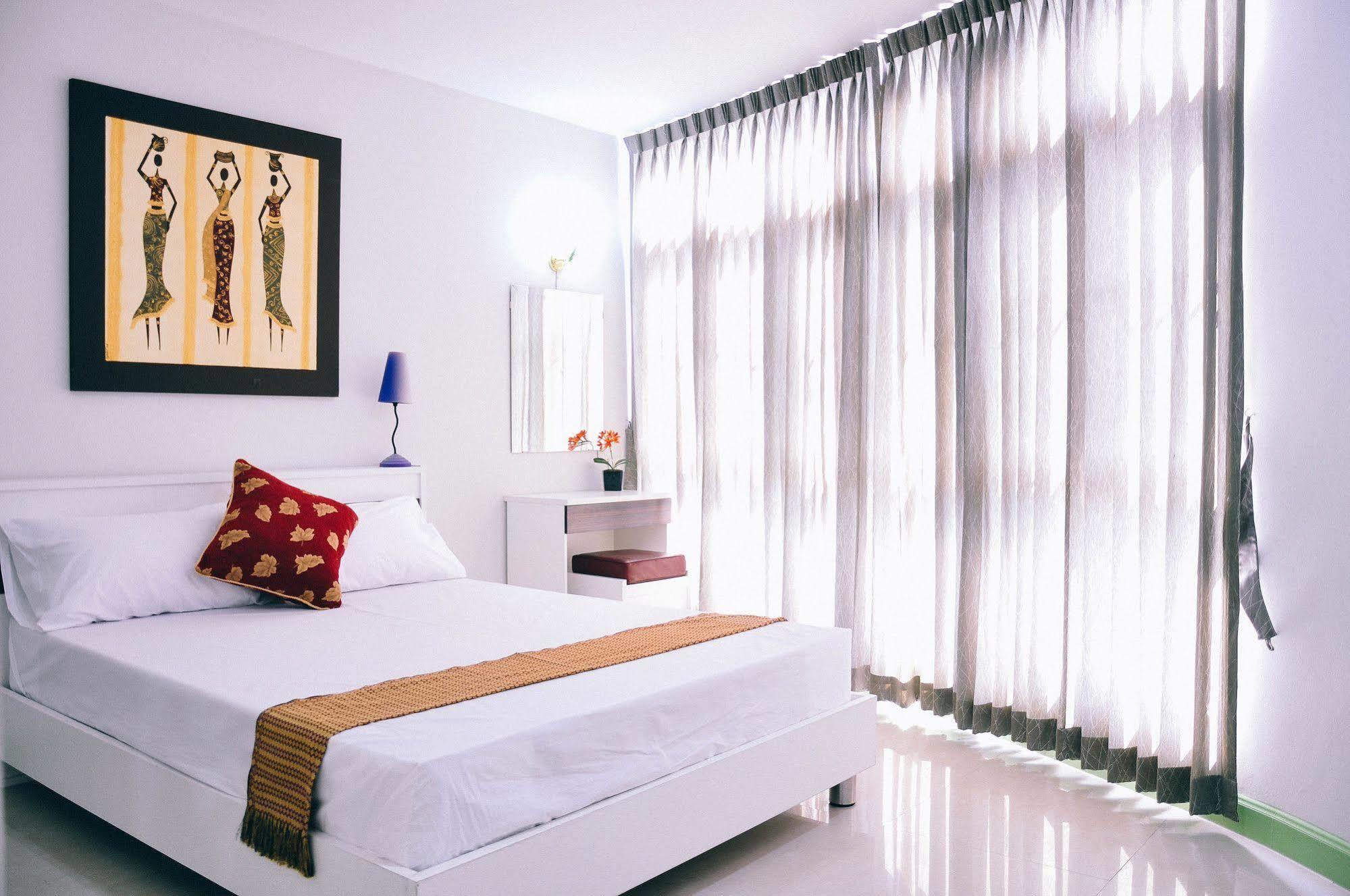 Golden On-nut Locanda