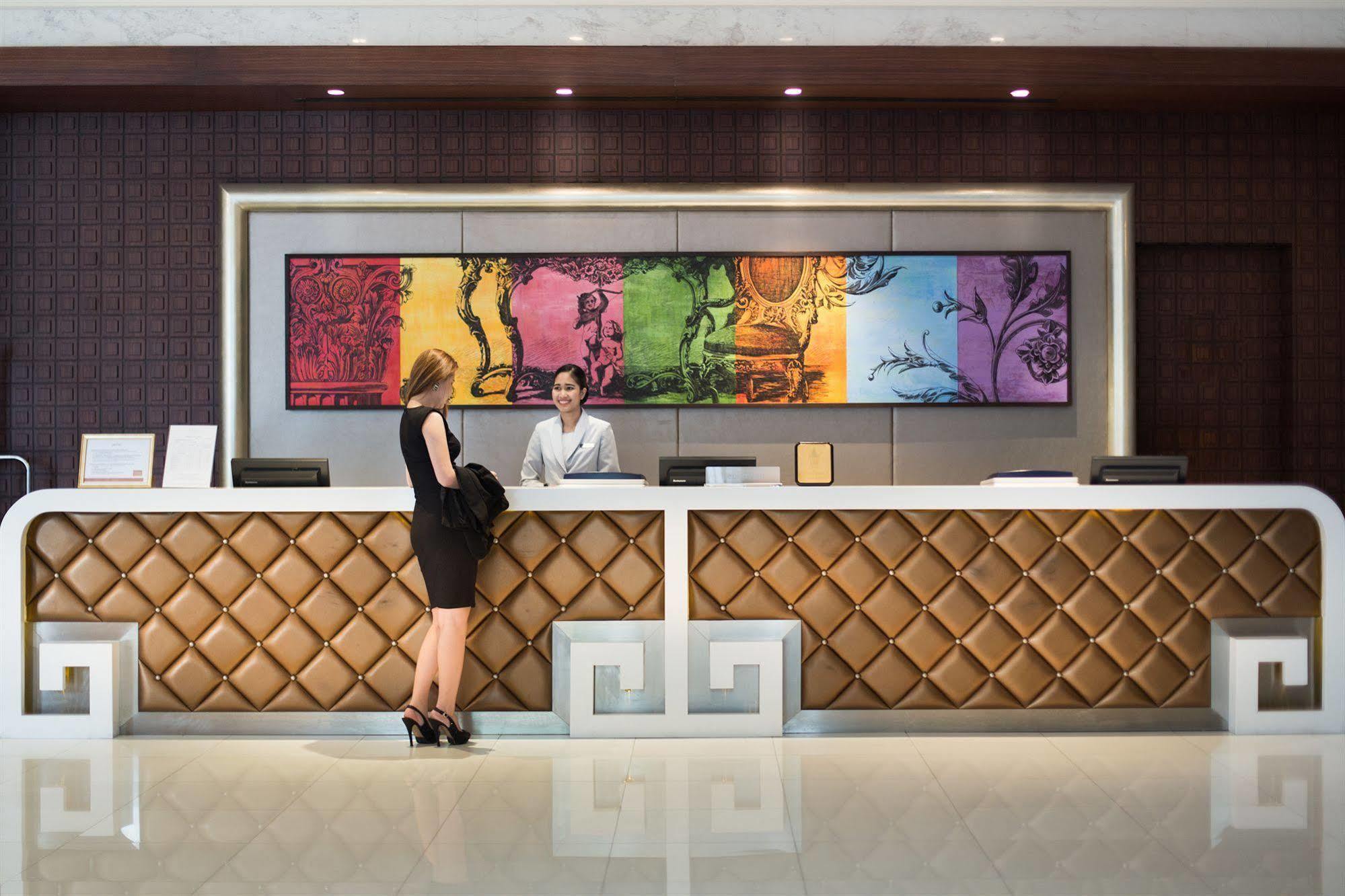 Aetas Hotel 5*