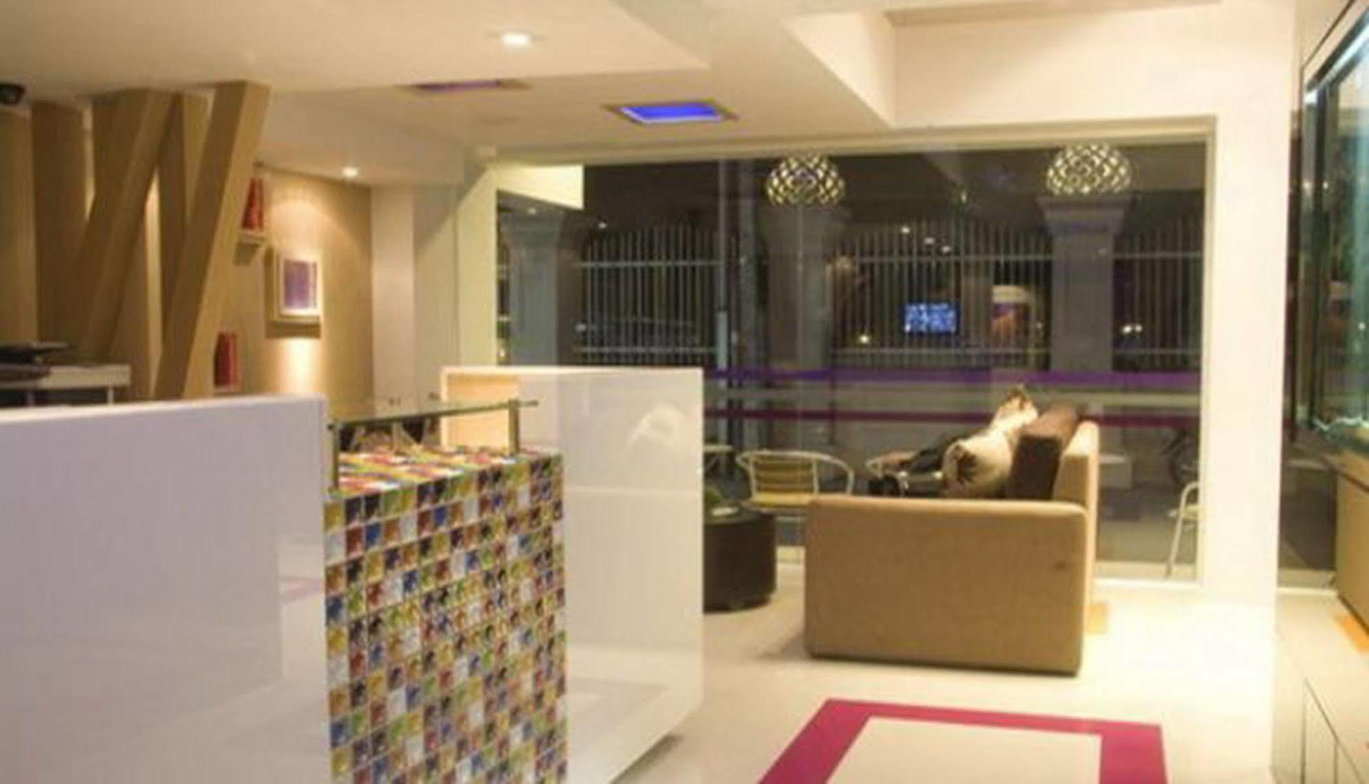 Paradiso Boutique Khách sạn Bangkok