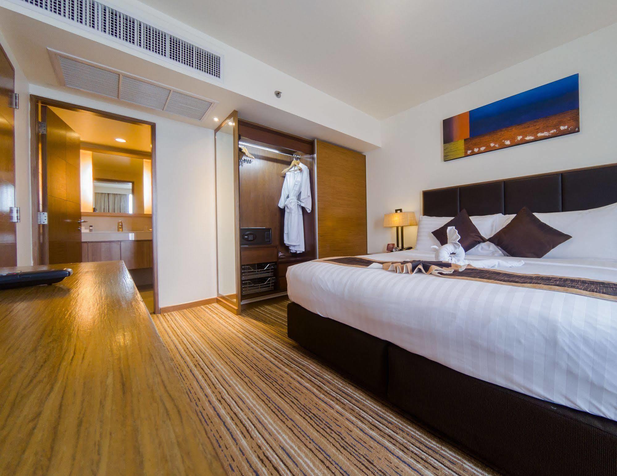 Oakwood Sukhumvit Thonglor Hotel 4*
