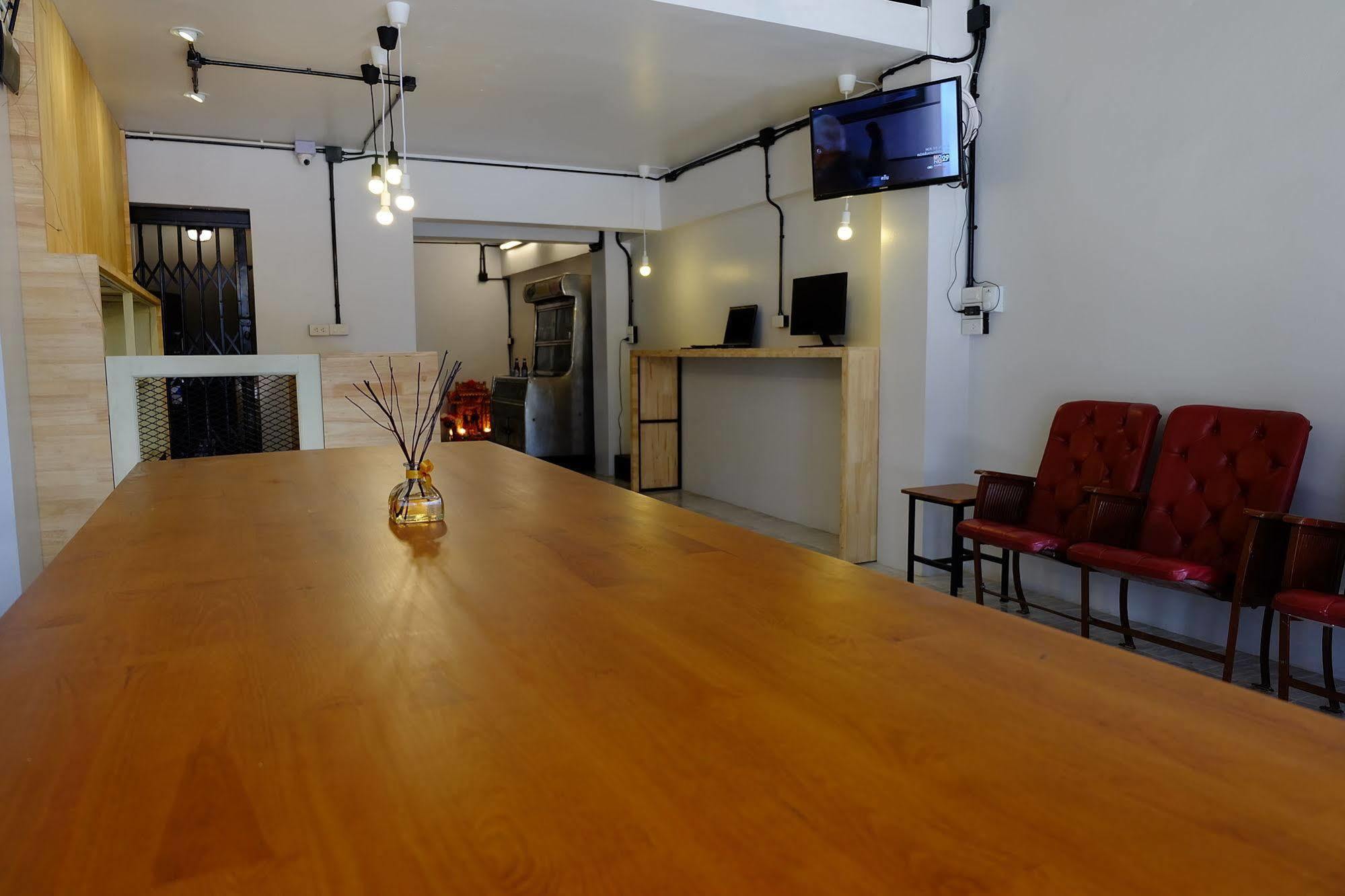 Hostal Sleep Owl