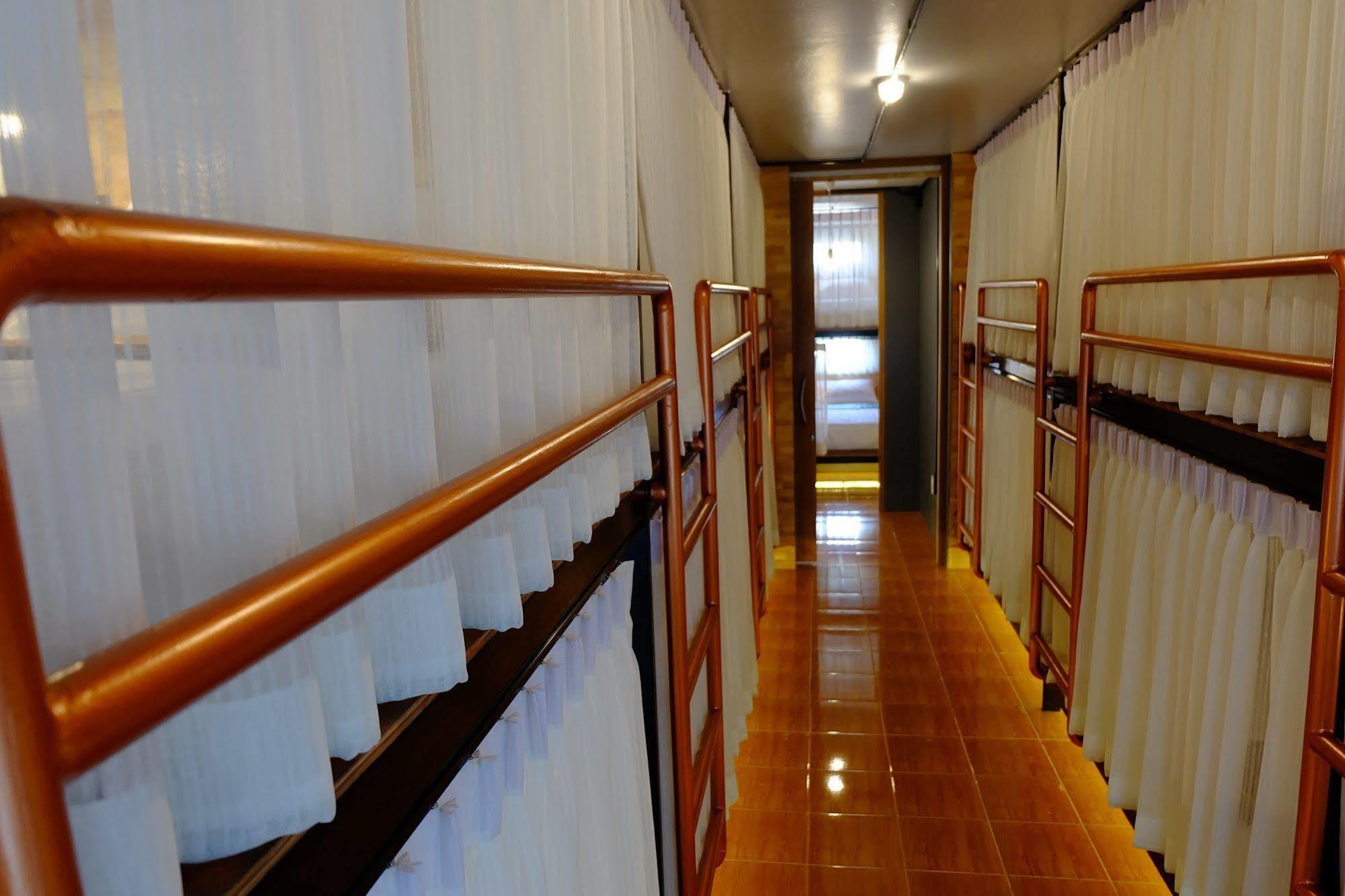 Hostal Sleep Owl Bangkok