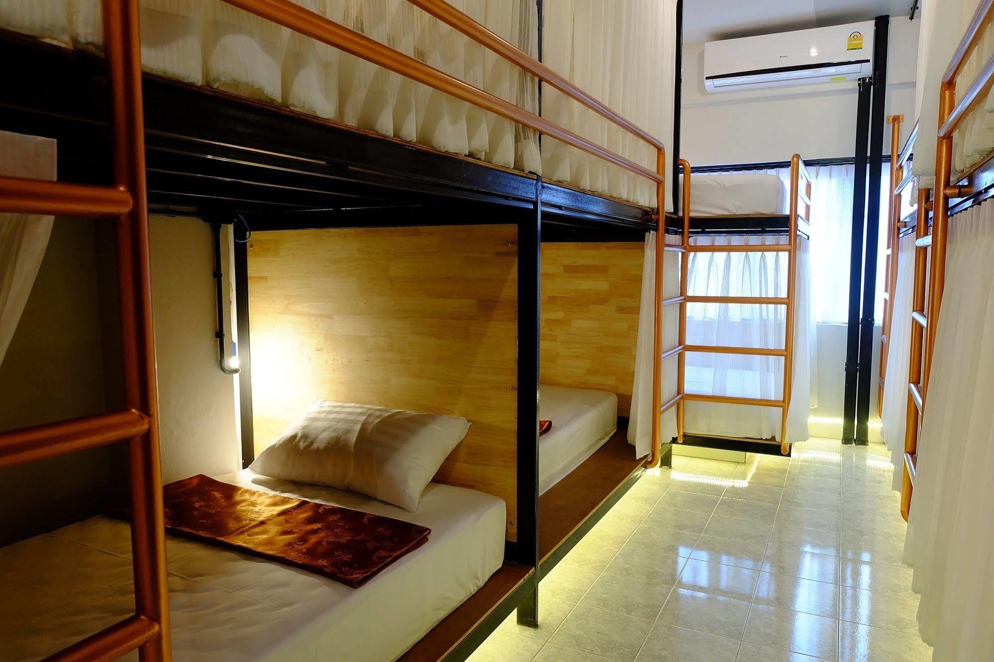 Sleep Owl Hostal *