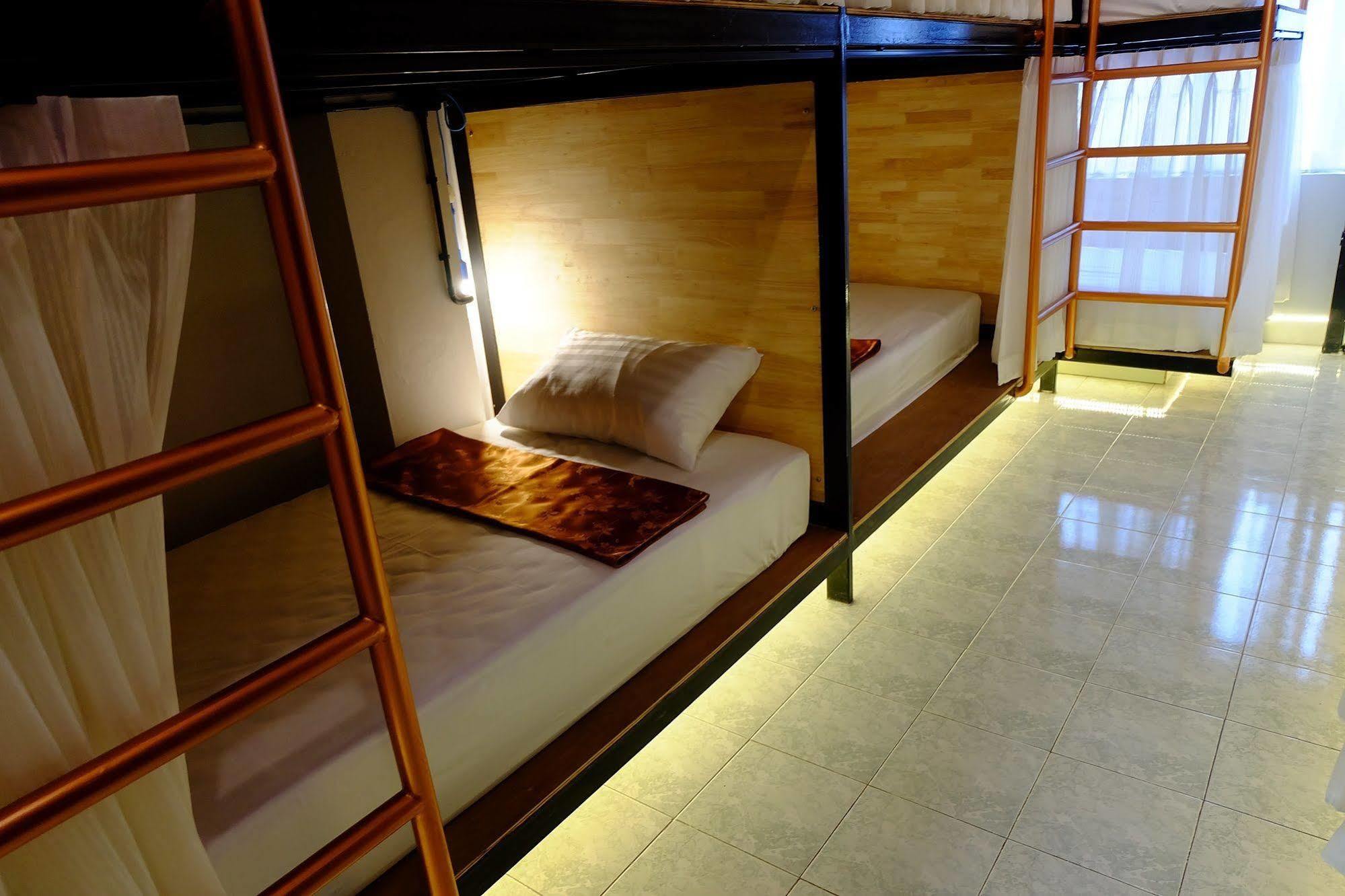 Sleep Owl Hostal