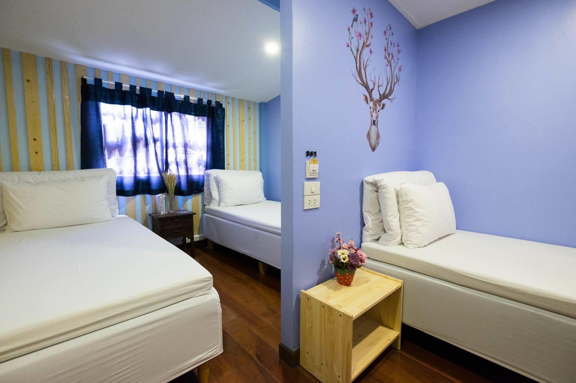 Hostel Check-in My
