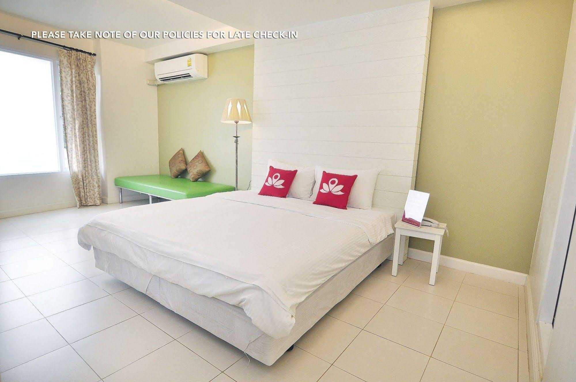 Hotel Zen Rooms Panurangsri
