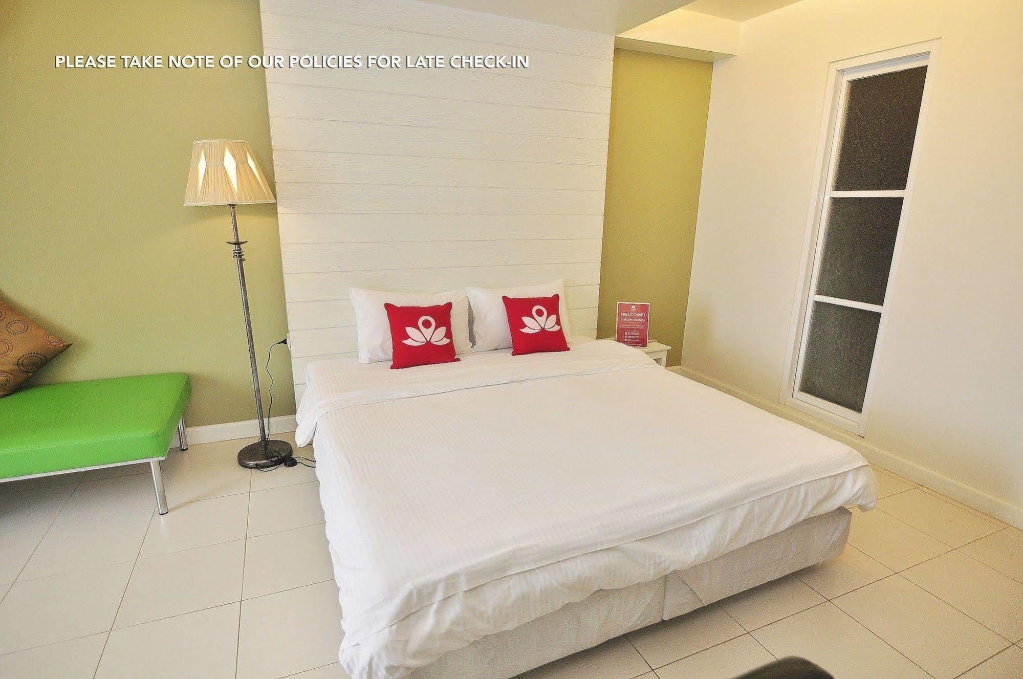 Hotel Zen Rooms Panurangsri