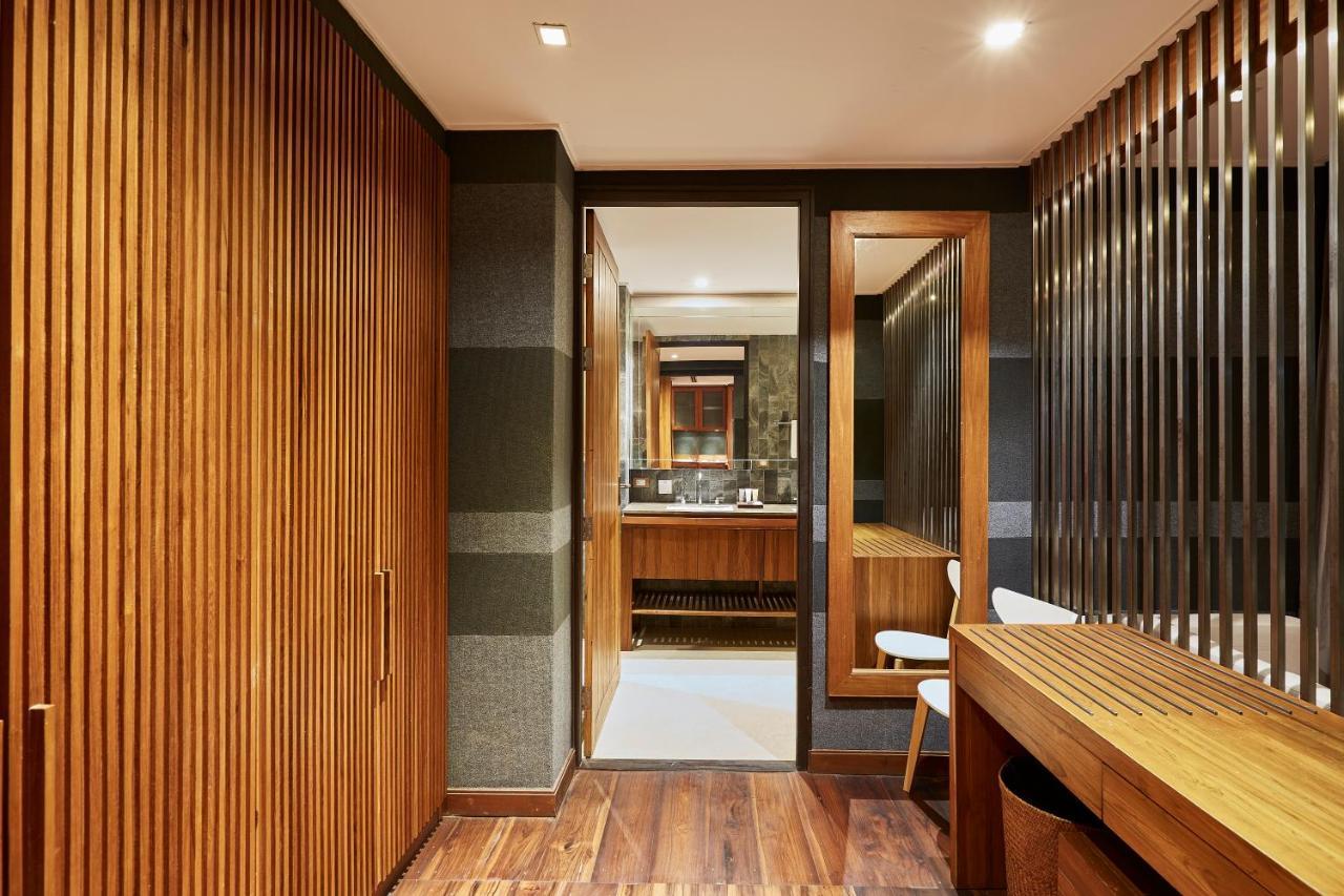 Luxx Langsuan - Sha 4* Bangkok