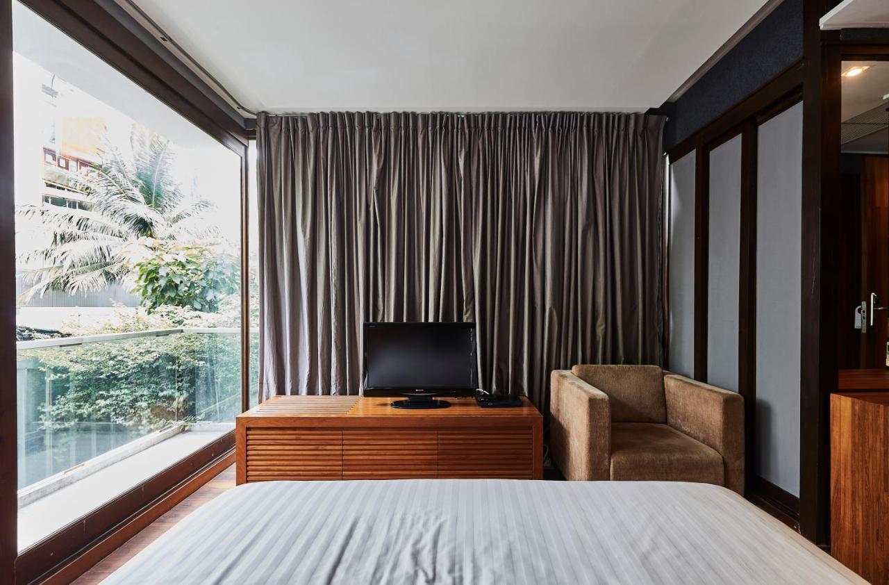 Luxx Langsuan - Sha 4*