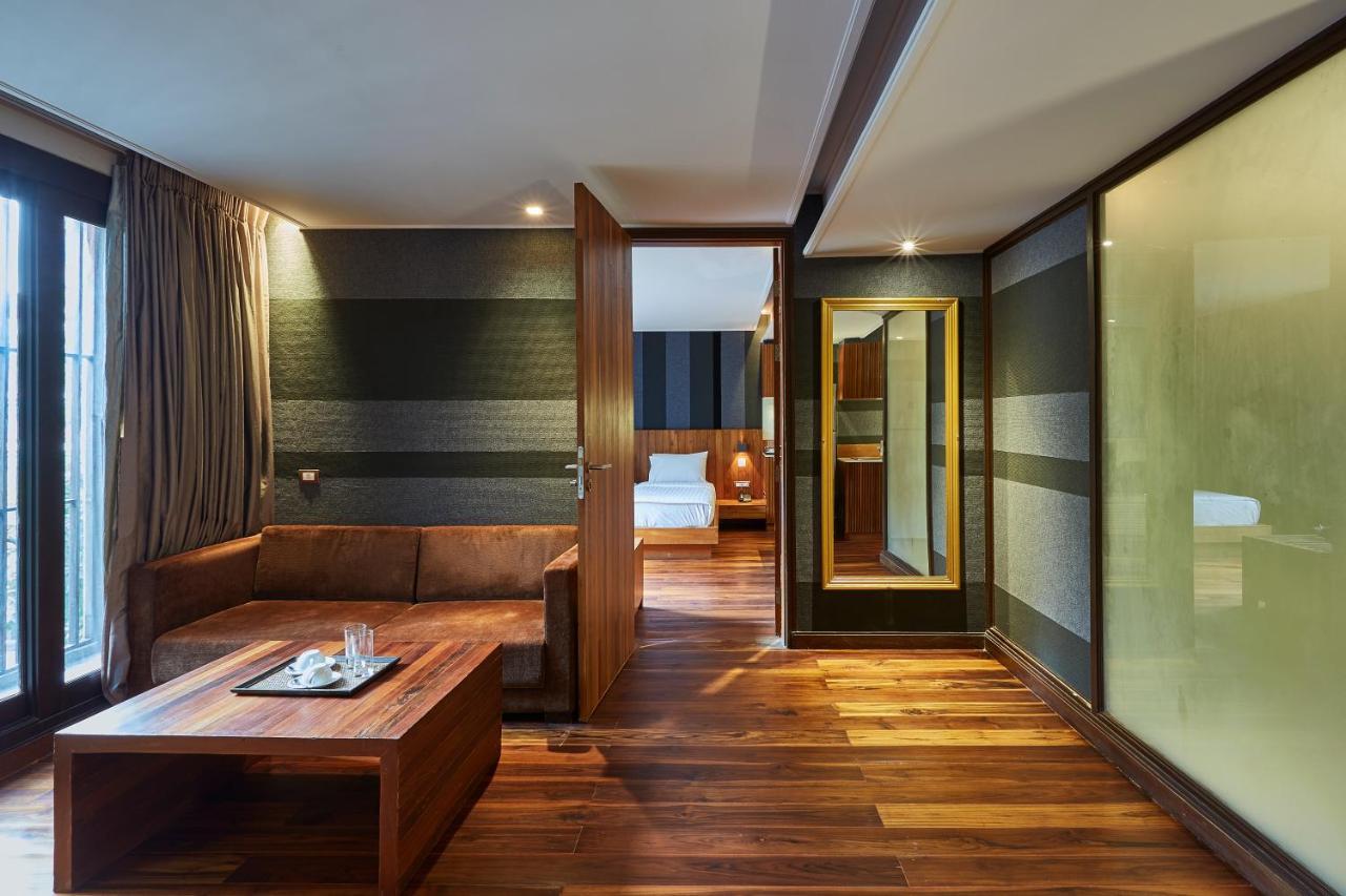 Hotel Luxx Langsuan - Sha Bangkok
