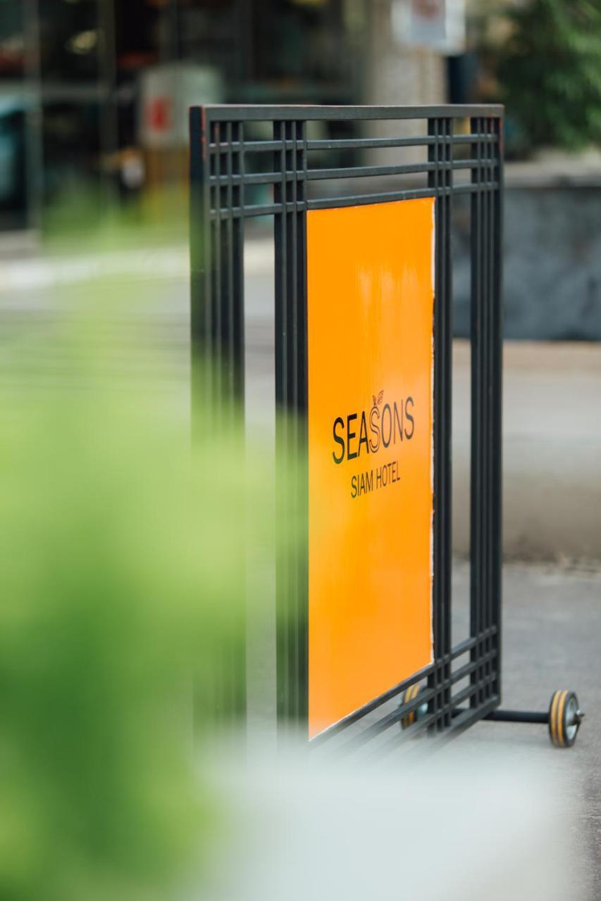 Seasons Siam Khách sạn 4*