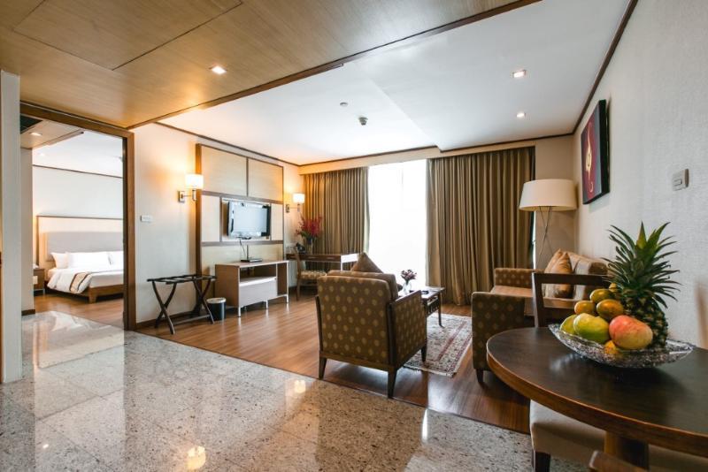 Adelphi Hotel Bangkok