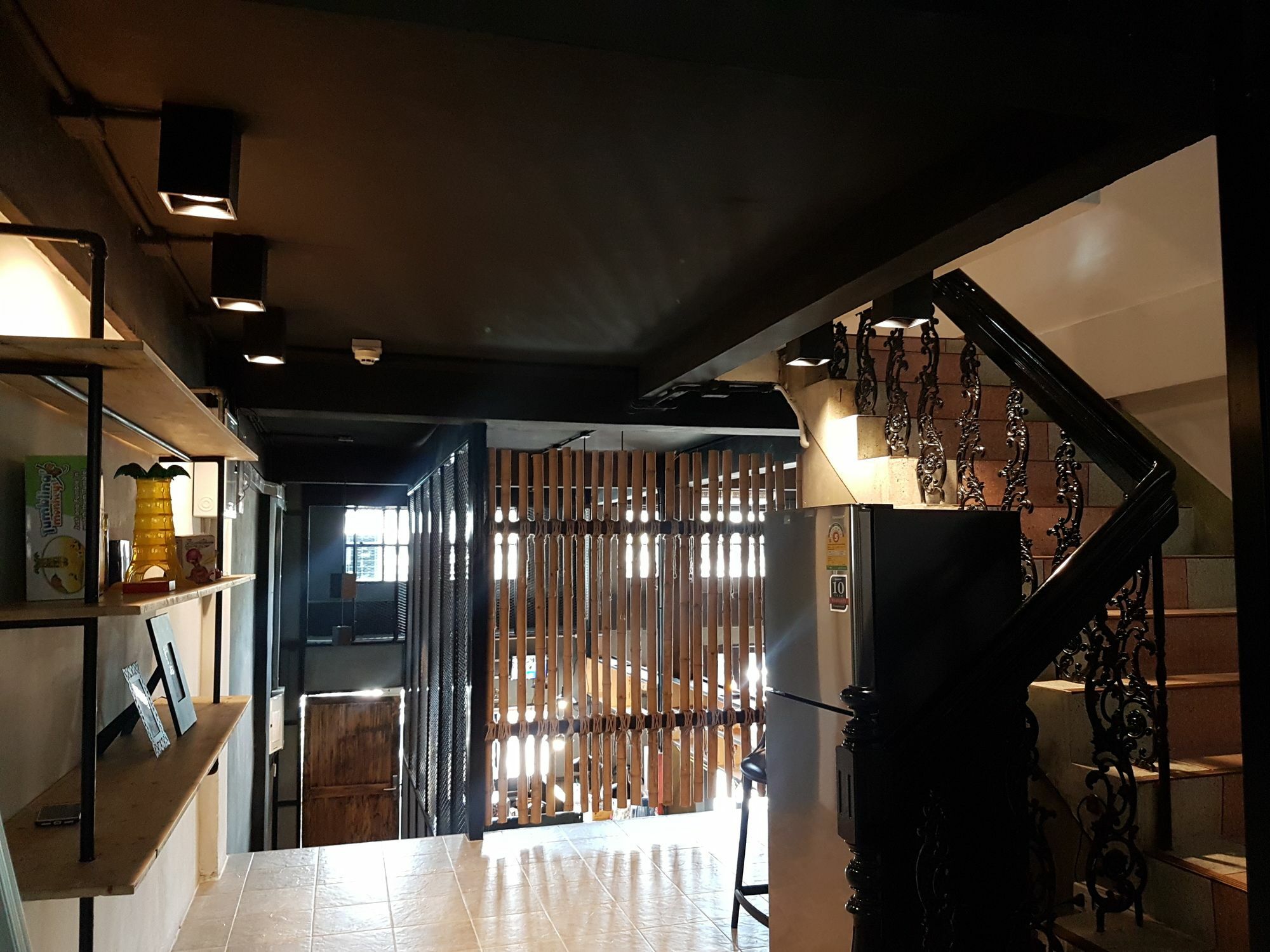 Auberge de jeunesse Bed To *