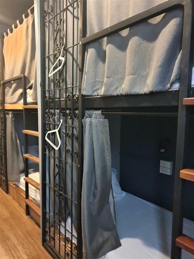 Silom Space Albergue *