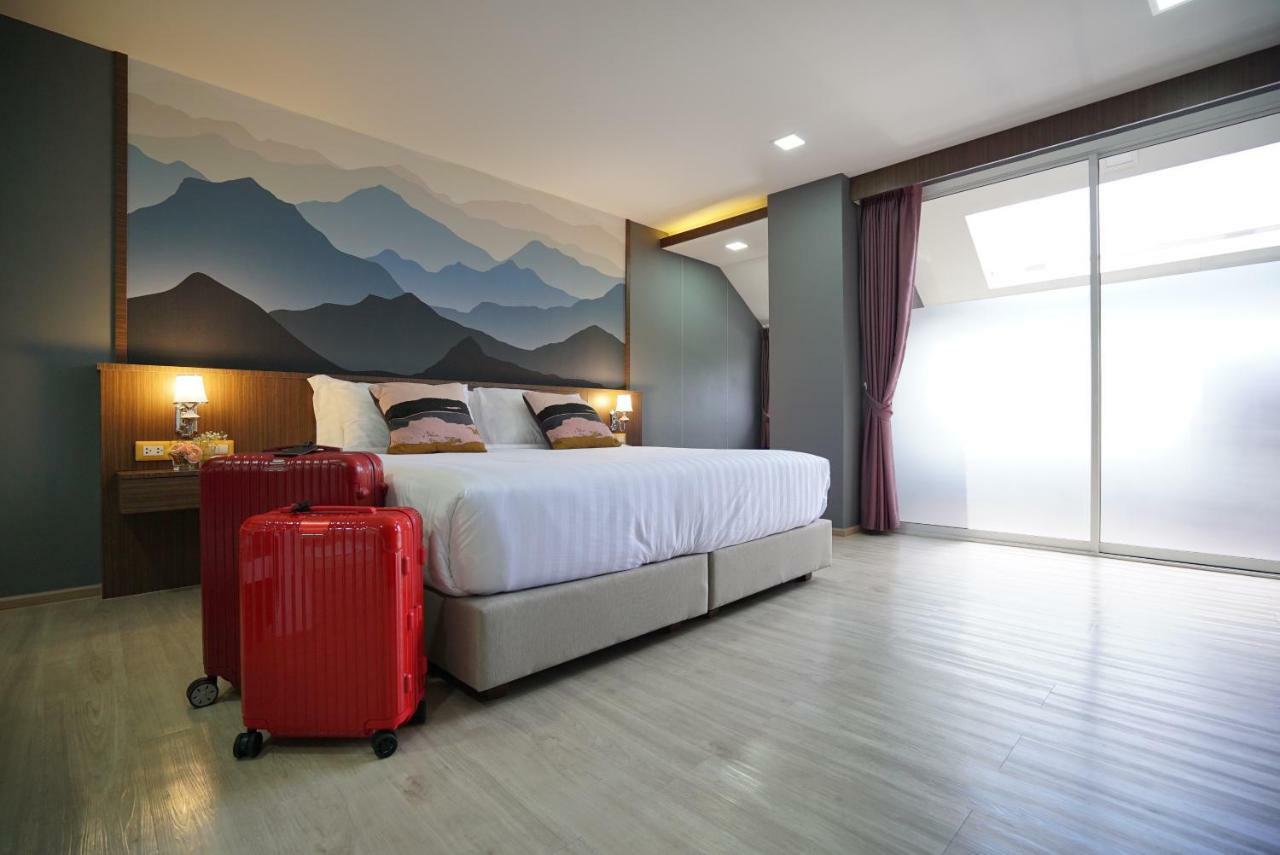 Hotell The Qube Fifty Bangkok