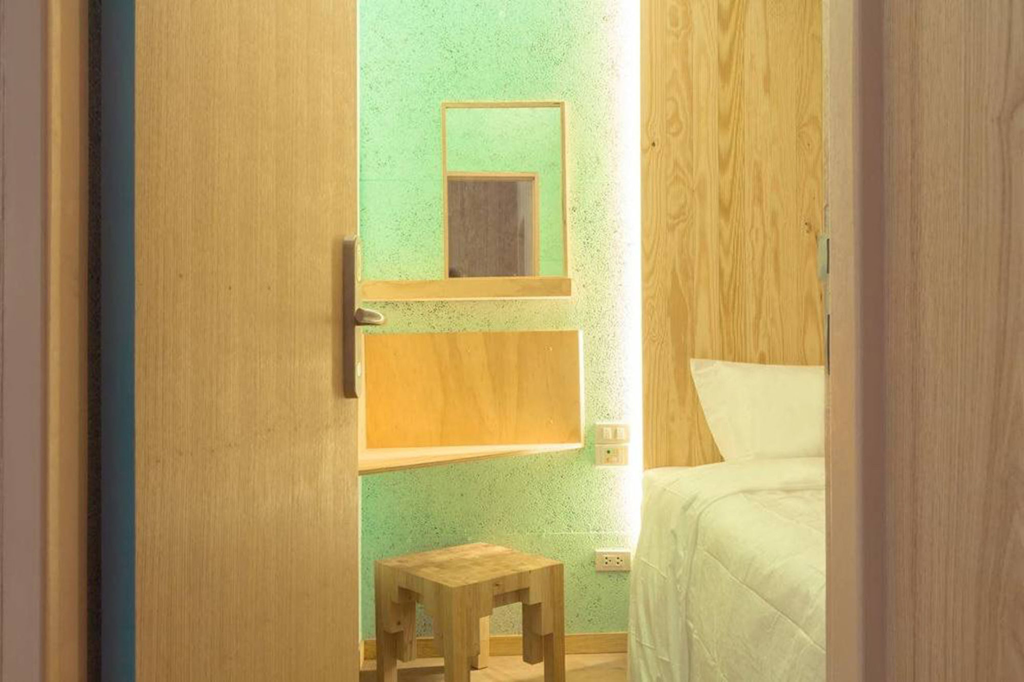 Hôtel capsule Boxtel @ Suvarnabhumi Airport 2*