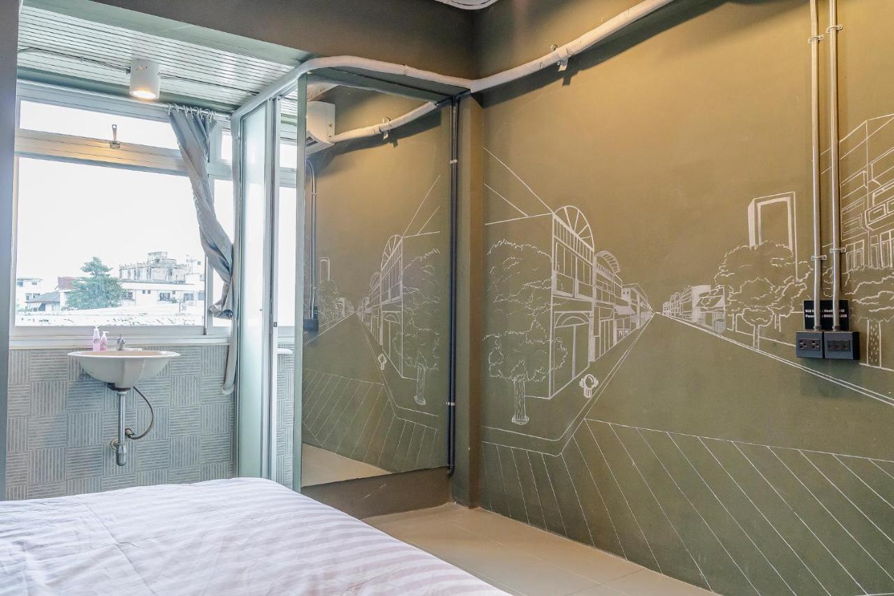 Hoot & Ratchada Hôtel capsule Bangkok