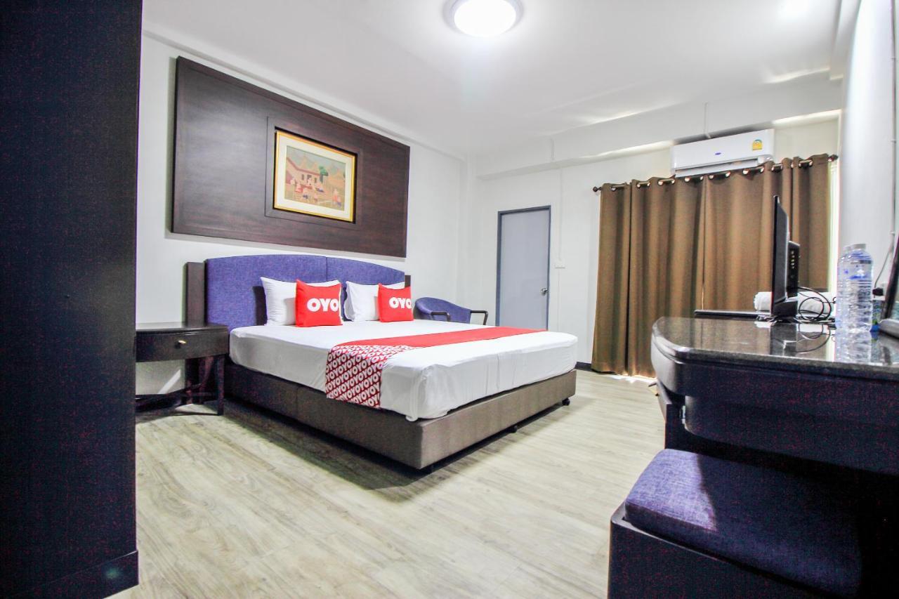 Hotel Oyo 404 P9 2*