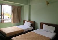 Crown Bts Nana Hotell 2*