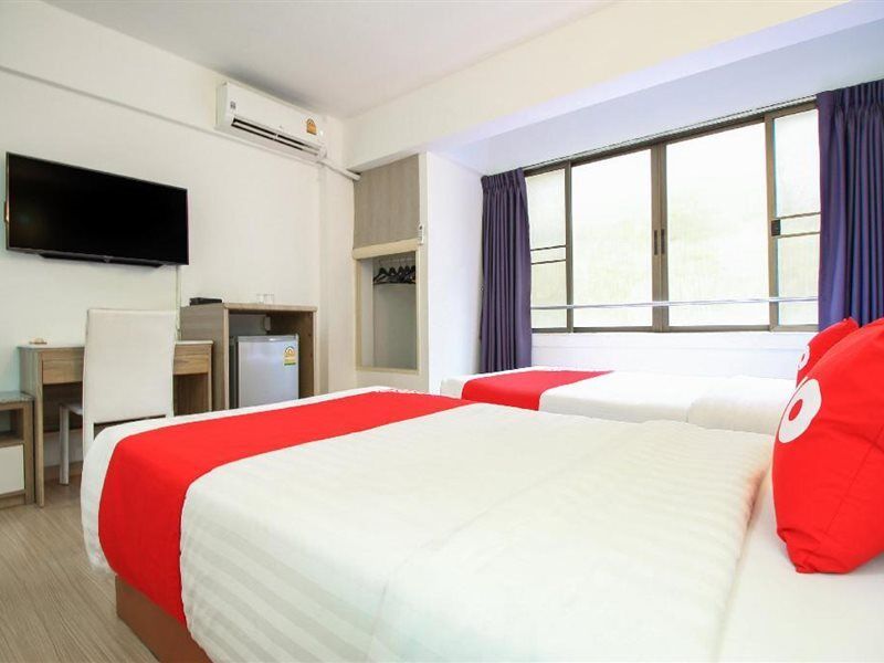 Crown Bts Nana Hotell Bangkok