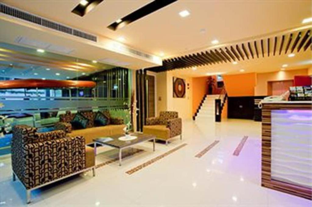 Icheck Sukhumvit 20 Hotel