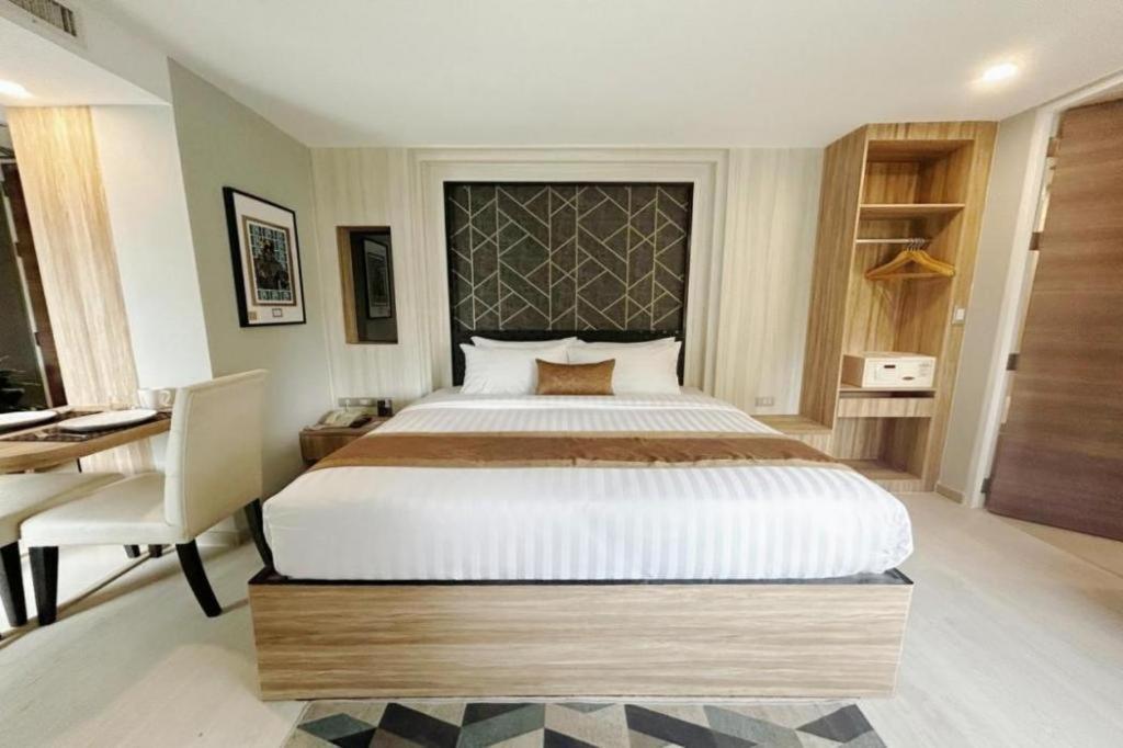 Icheck Sukhumvit 20 Hotel