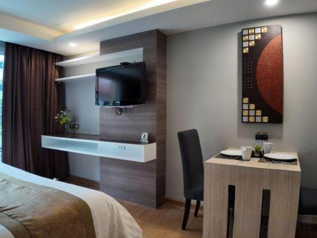 Icheck Residences Sukhumvit 20 Hotel