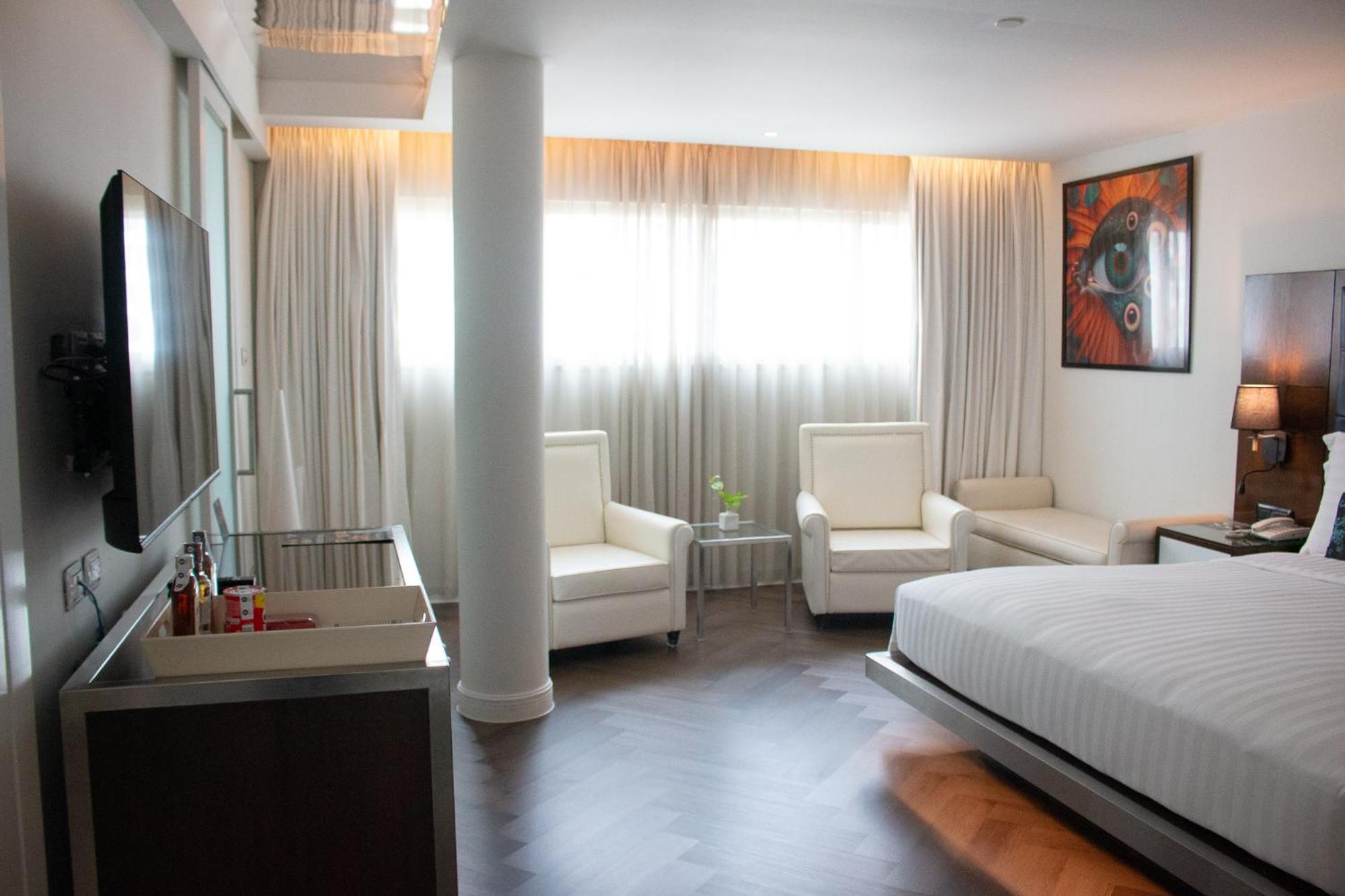 Hotel Night - Sukhumvit 15 Bangkok